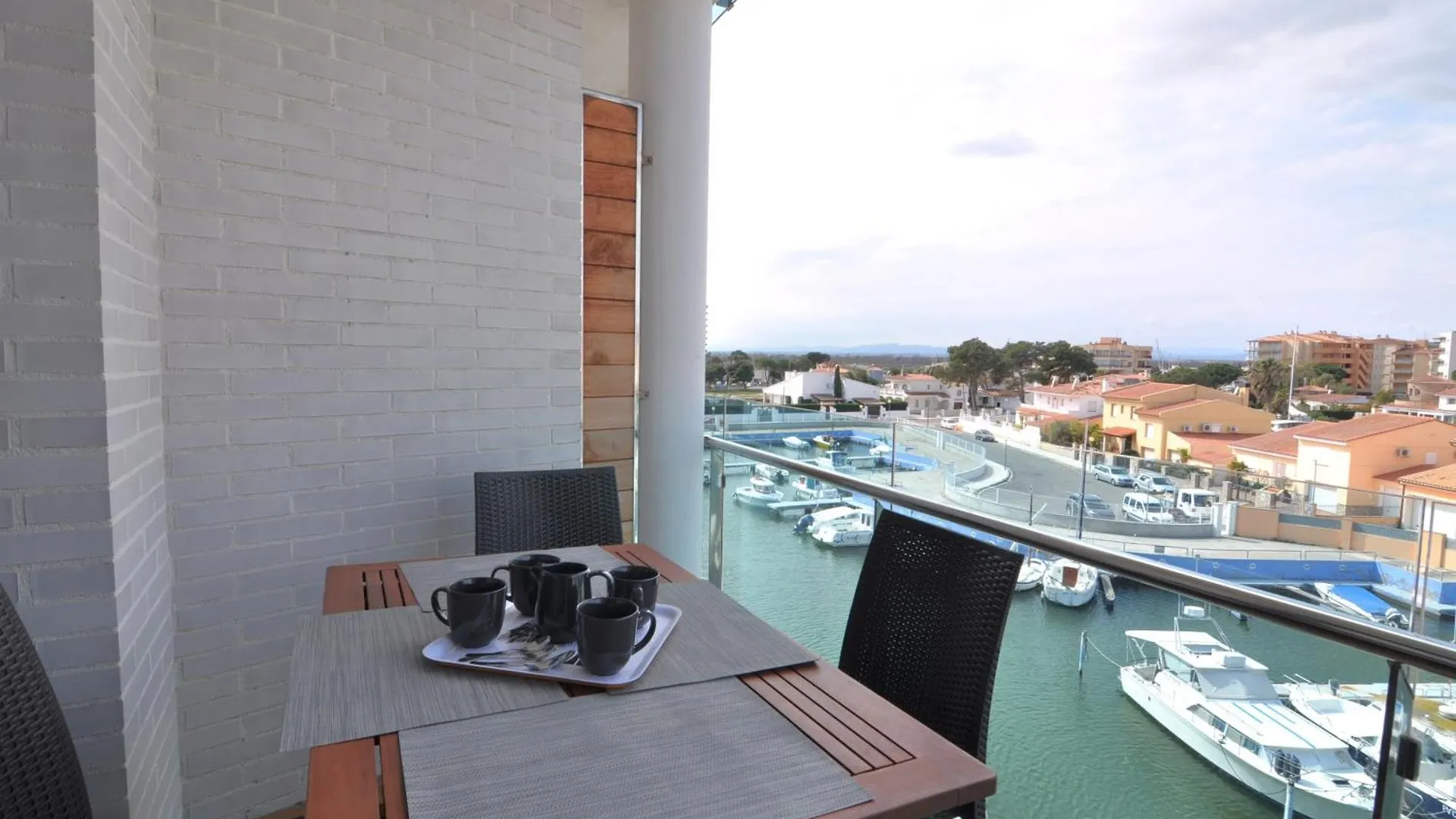 Rnet - Apartments Roses Port Trebol 0*,  Spain