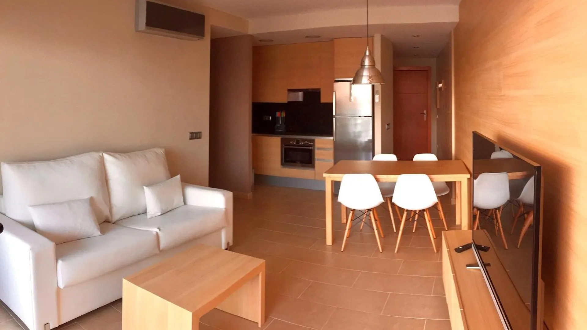 Rnet - Apartments Roses Port Trebol