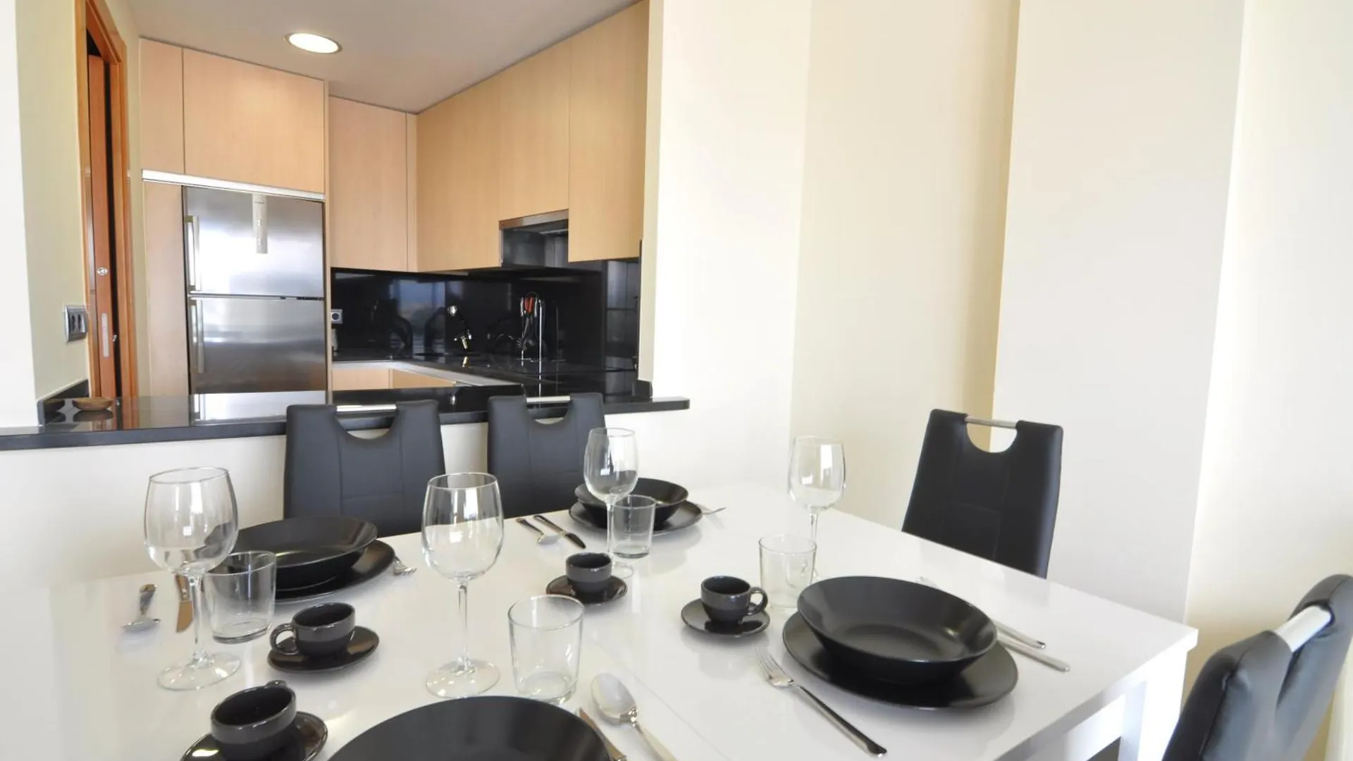 Rnet - Apartments Roses Port Trebol Spanje