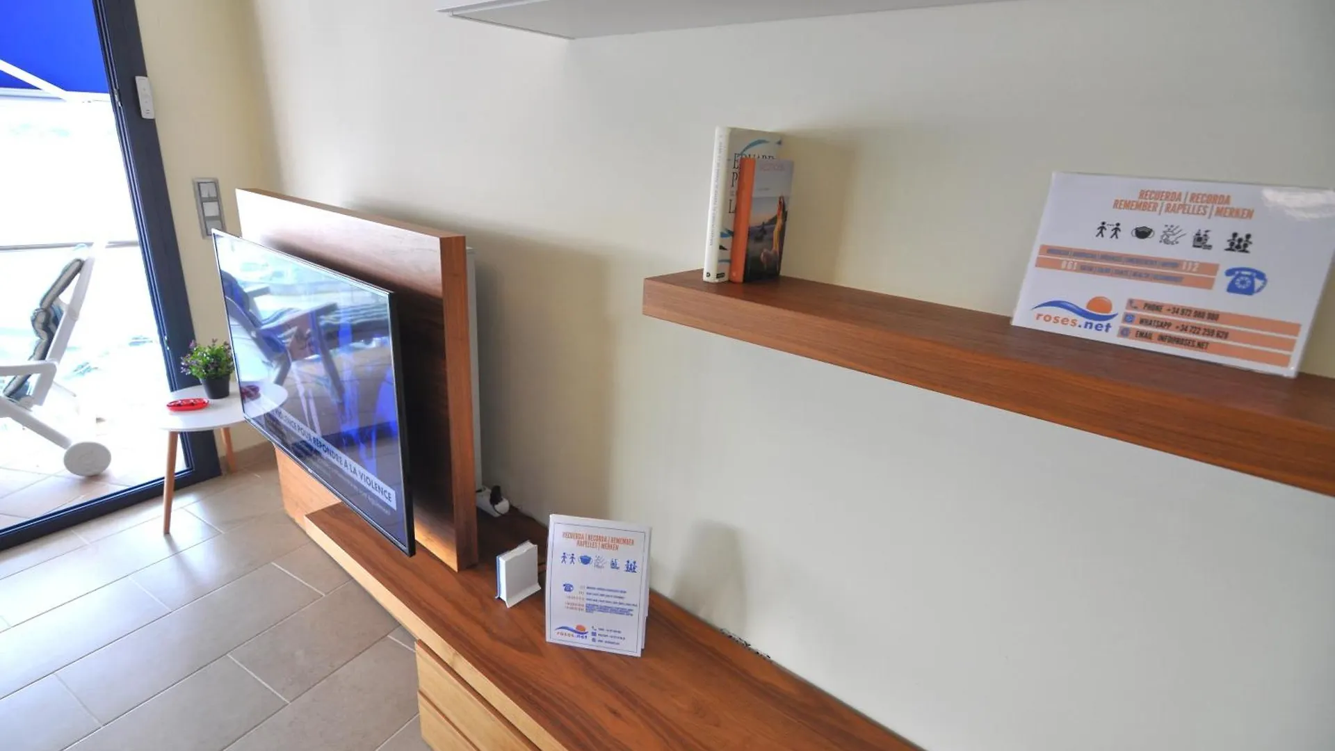 Rnet - Apartments Roses Port Trebol