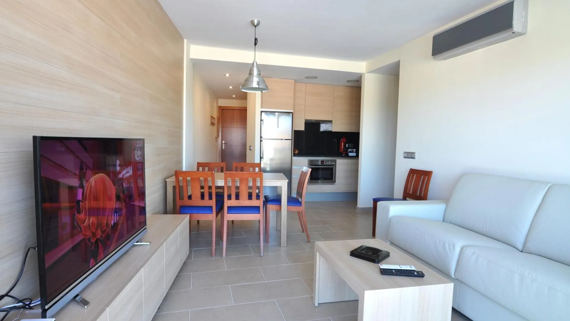 Rnet - Apartments Roses Port Trebol 0*,