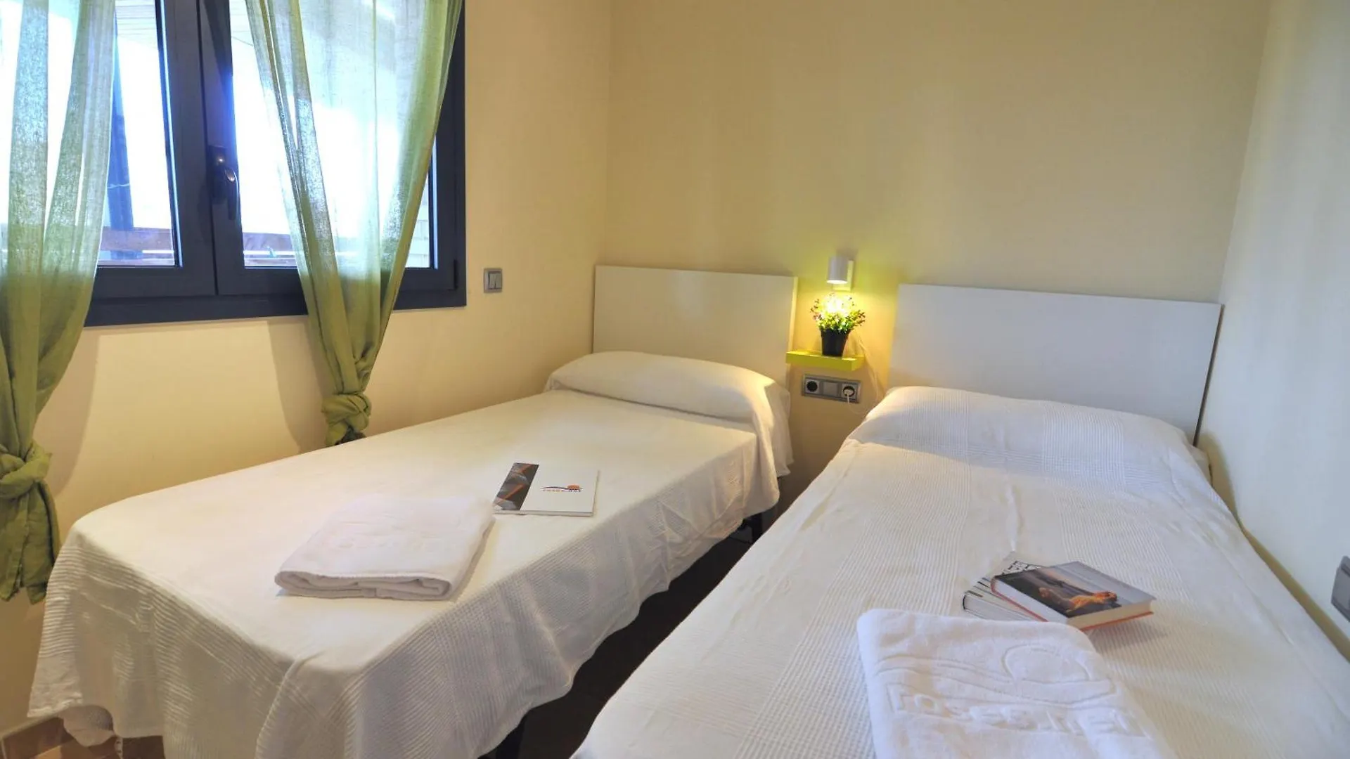 Rnet - Apartments Roses Port Trebol