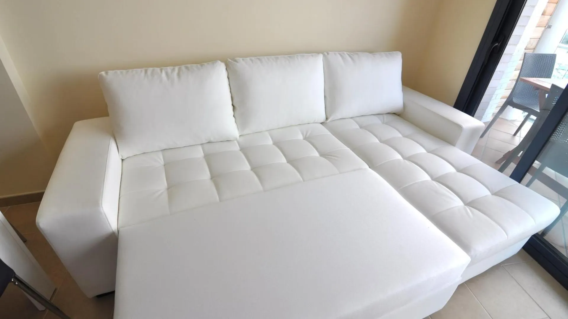 Rnet - Apartments Roses Port Trebol