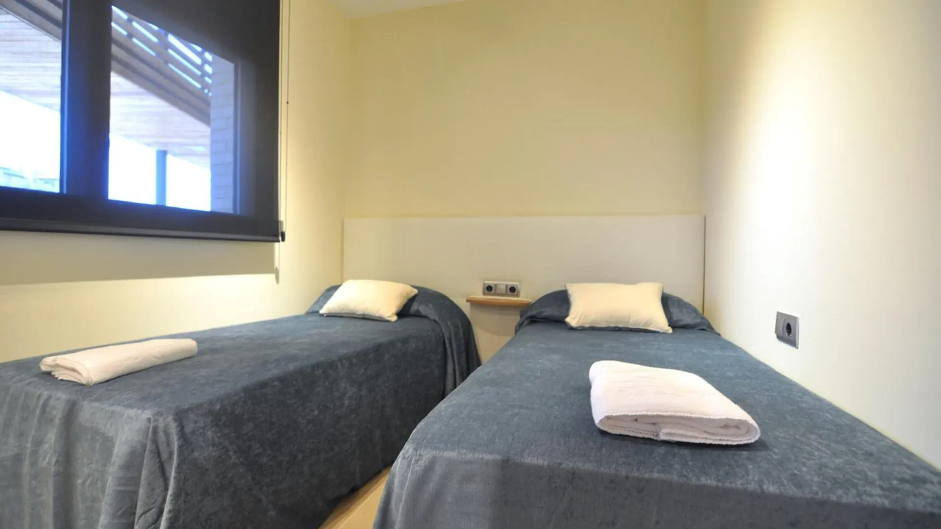 Rnet - Apartments Roses Port Trebol