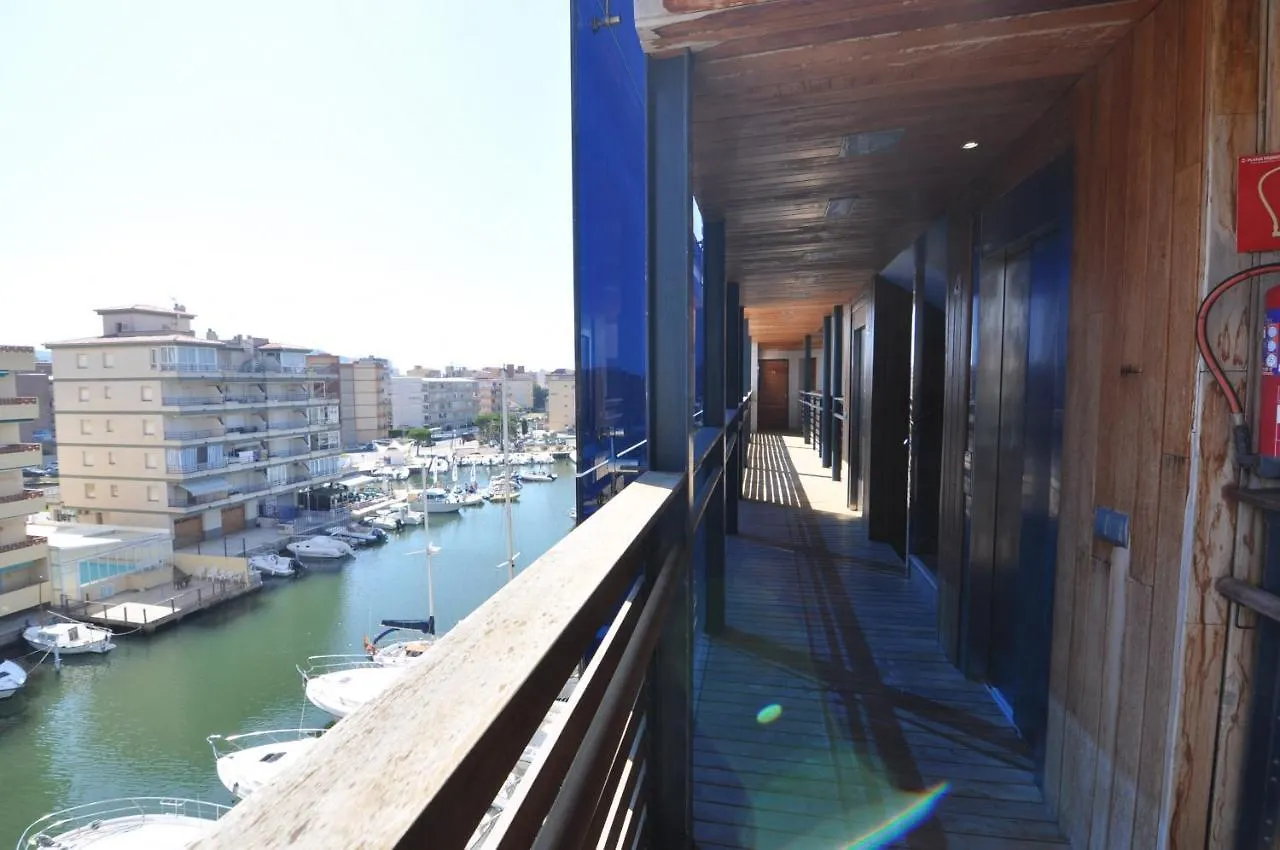 Rnet - Apartments Roses Port Trebol 0*,