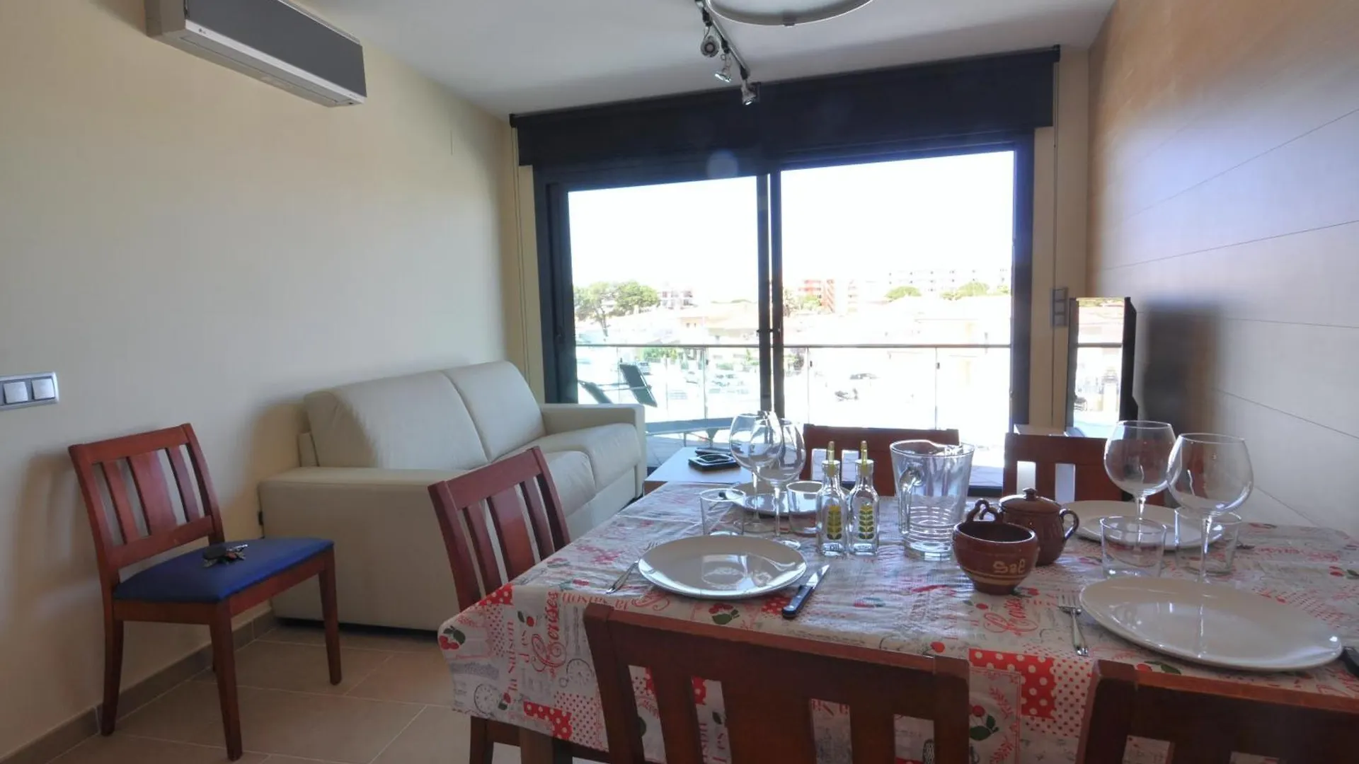 Rnet - Apartments Roses Port Trebol Spain