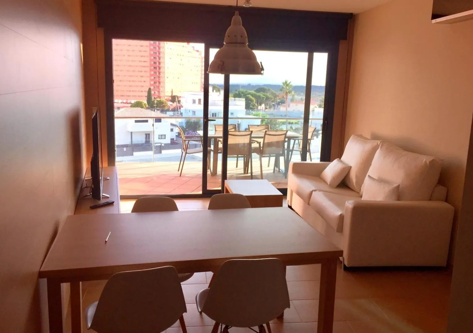 Rnet - Apartments Roses Port Trebol