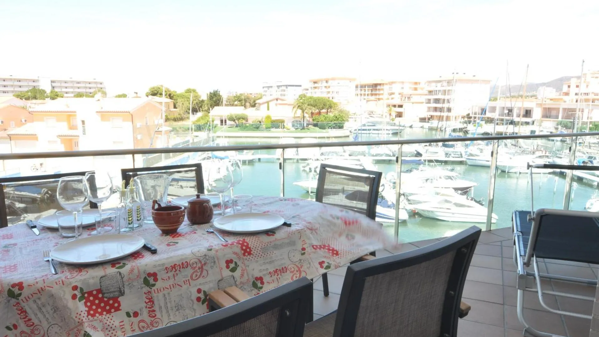 Rnet - Apartments Roses Port Trebol Spain