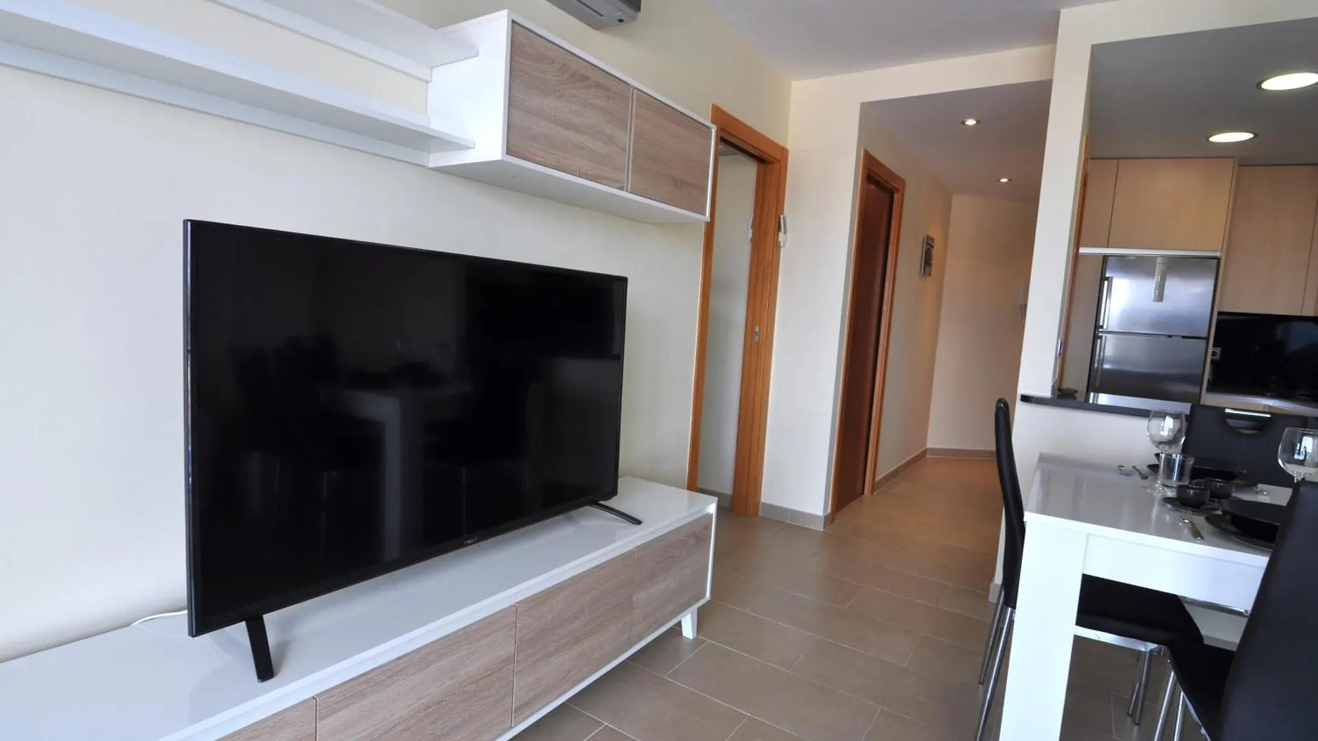 Rnet - Apartments Roses Port Trebol